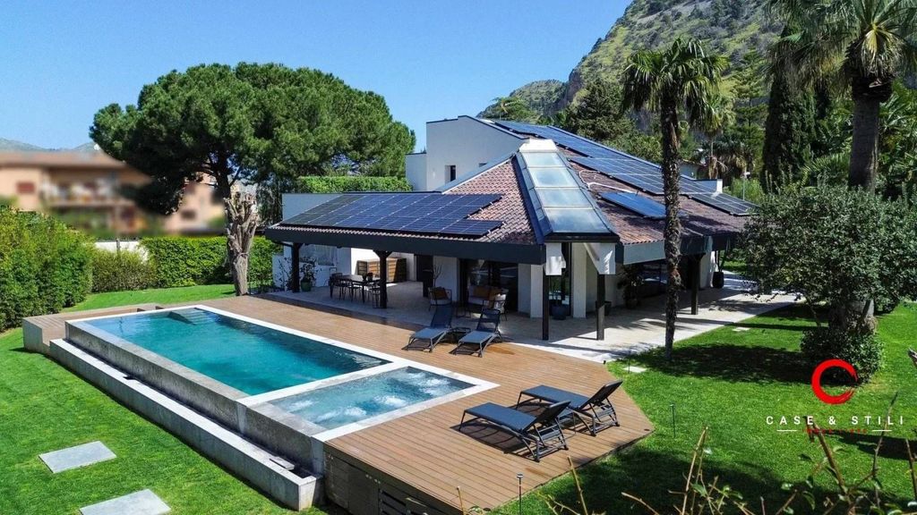 3 bedroom luxury Villa for sale in Palermo, Sicily