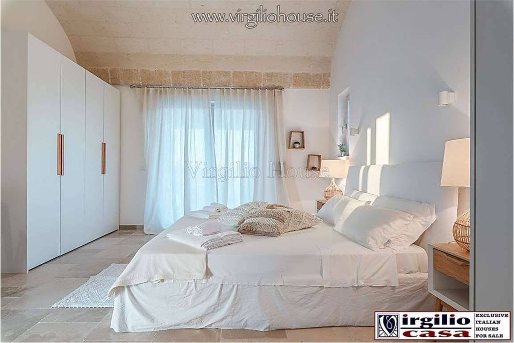 Prestigiosa villa di 180 mq in vendita PG92+HWC, Ostuni, Puglia