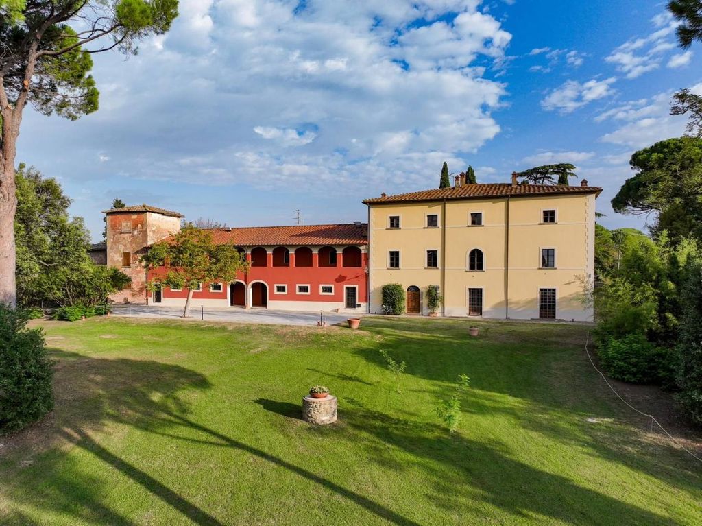 Villa di 2000 mq in vendita Strada Statale di Foiano, Monte San Savino, Arezzo, Toscana