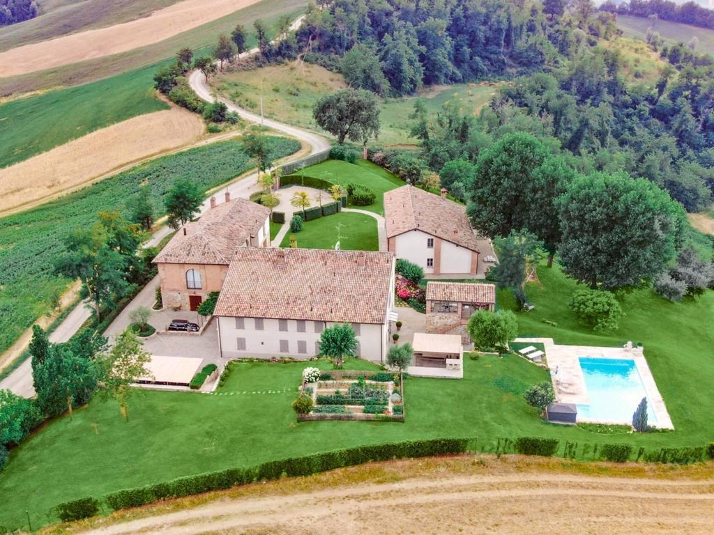 Prestigiosa villa in vendita Località Ca' del Valle, Pianello Val Tidone, Piacenza, Emilia-Romagna