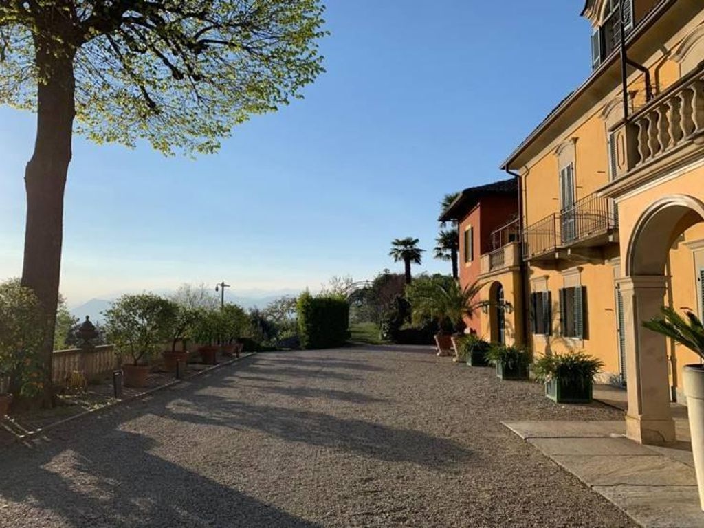 Prestigiosa villa di 1000 mq in vendita, Strada di Fenestrelle, Torino, Provincia di Torino, Piemonte