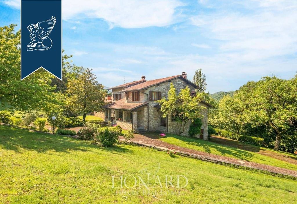 Esclusiva villa di 630 mq in vendita Chiusi della Verna, Italia