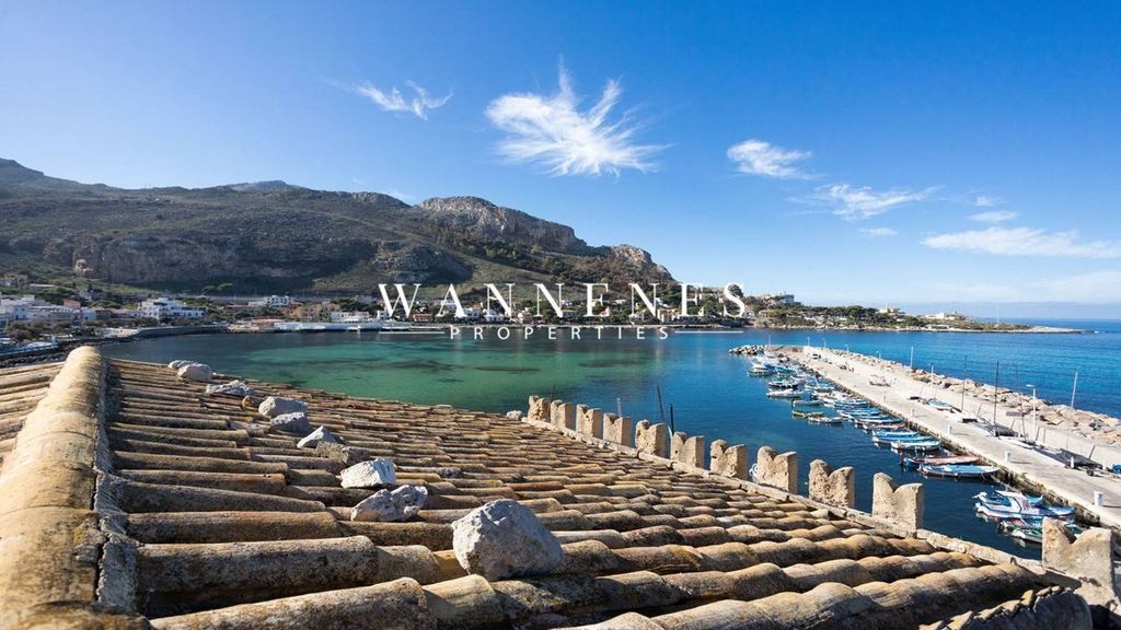 4 bedroom luxury Villa for sale in Via Scalo di Sferracavallo, Palermo, Sicily