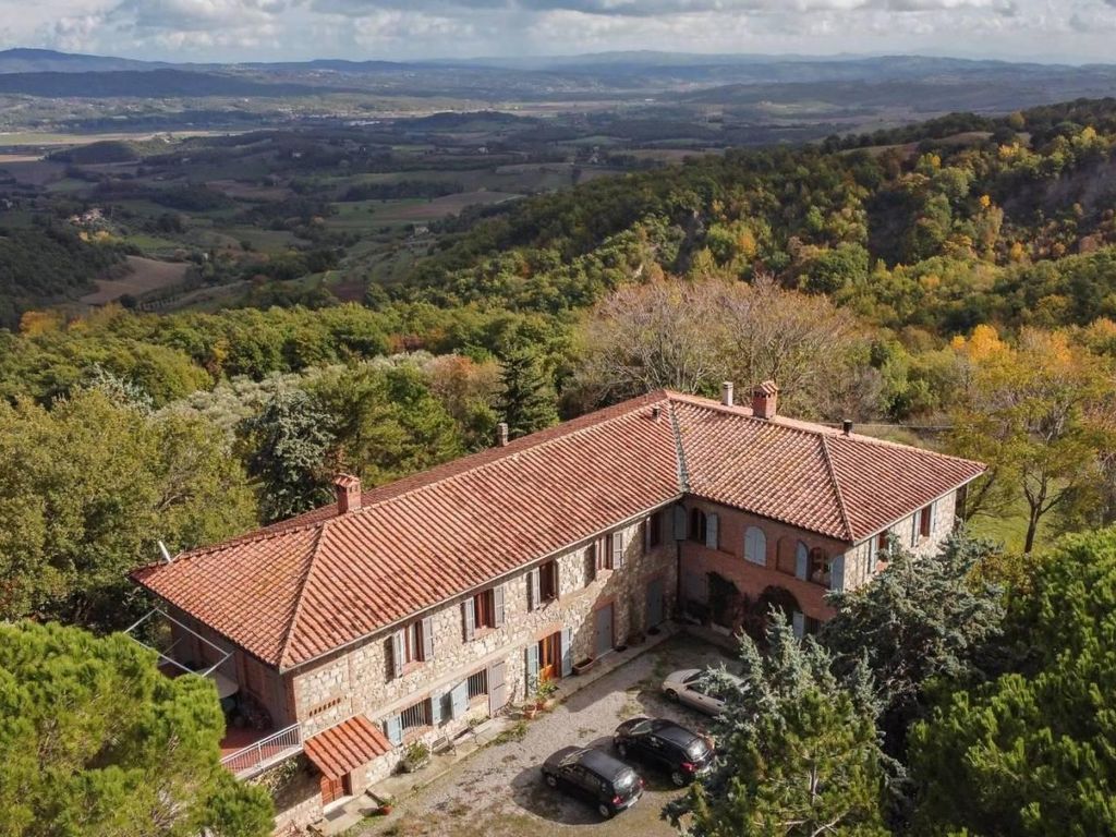 Lussuoso casale in vendita via della casa di belverde, Cetona, Toscana