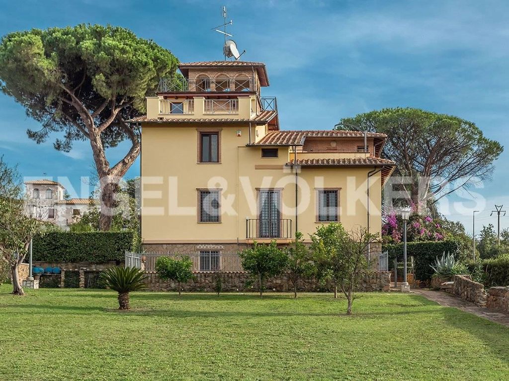 Prestigiosa villa di 715 mq in vendita Via Nettunense, Ariccia, Lazio