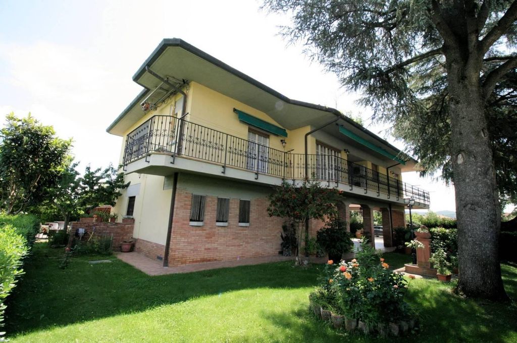 Villa in vendita Civitella Paganico, Italia