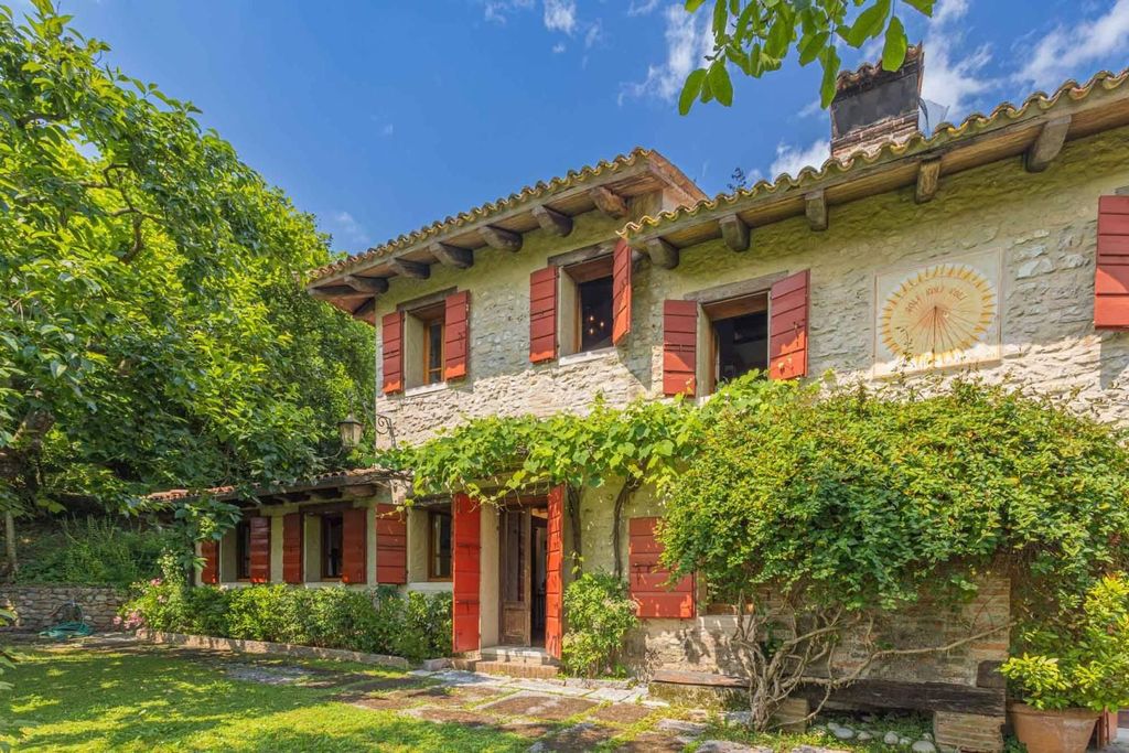 Villa di 450 mq in vendita Via Bassane, Asolo, Veneto