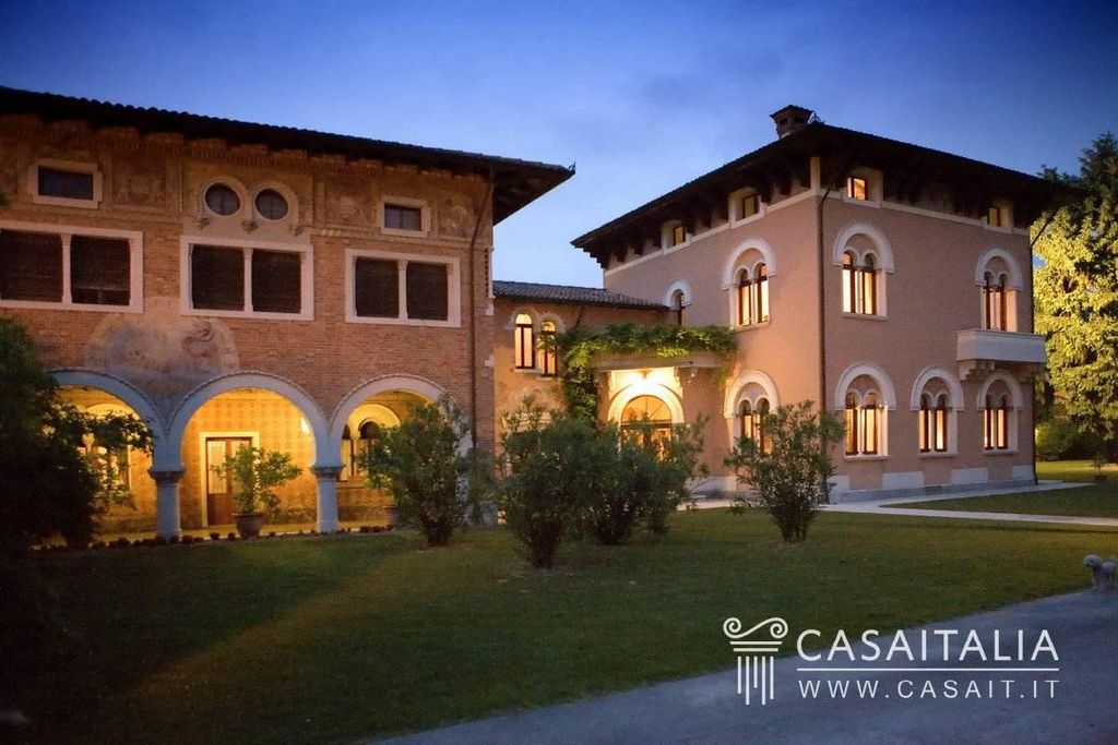 Villa di 935 mq in vendita San Vito al Tagliamento, Friuli Venezia Giulia