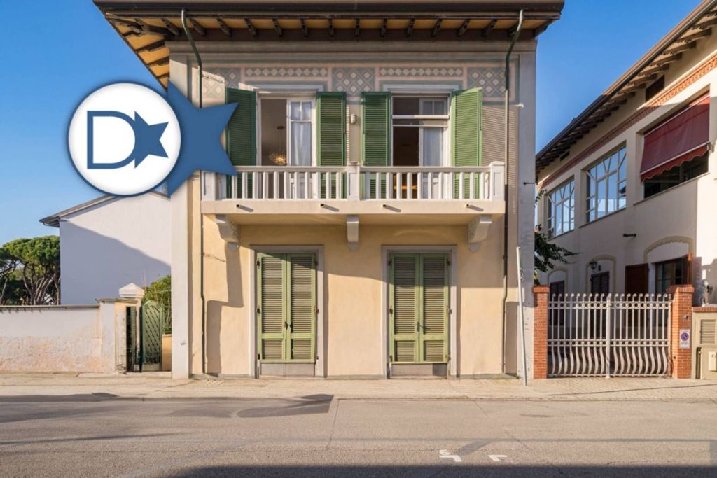 Вилла 296 м2 в продажа Via Eugenio Barsanti, 3, Forte dei Marmi, Provincia di Lucca, Тоскана