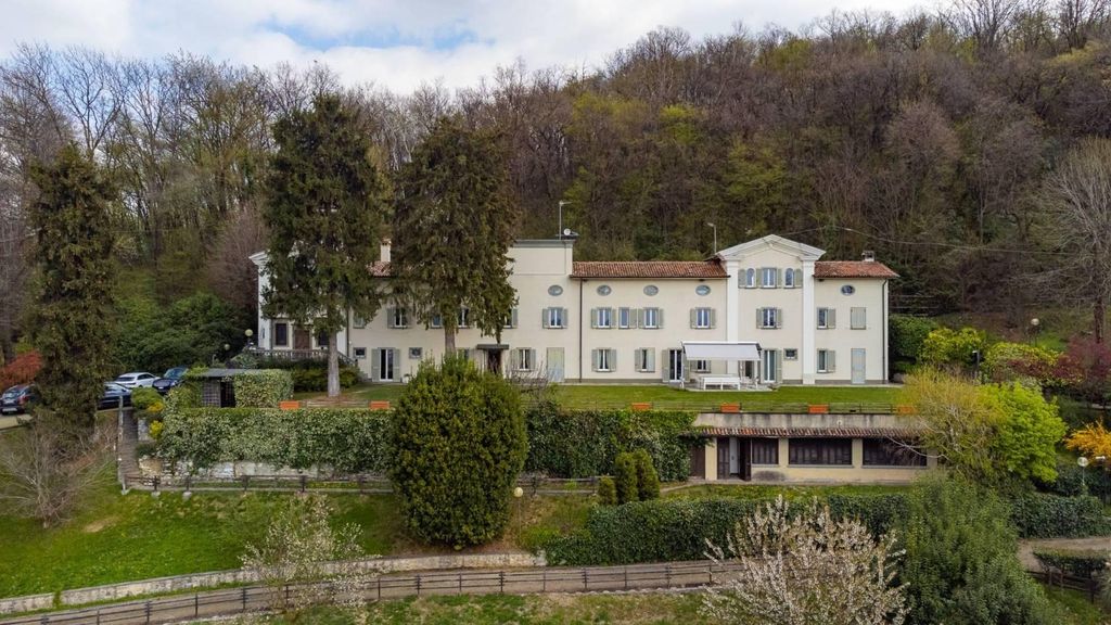 Esclusiva villa di 950 mq in vendita Via Caselle, Villa di Serio, Bergamo, Lombardia