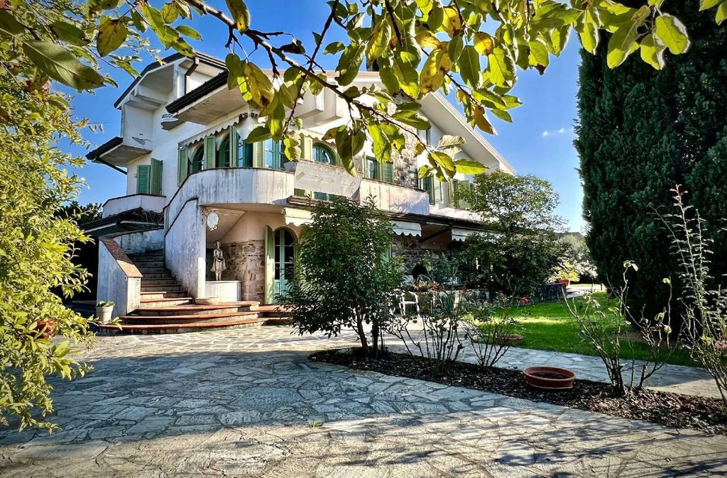 Esclusiva villa in vendita Via Pisana, Lucca, Toscana