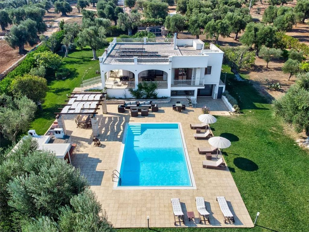Villa di 236 mq in vendita Carovigno, Puglia