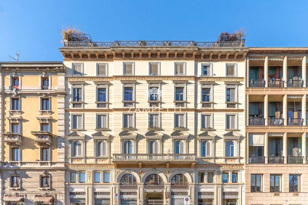 Престижный пентхаус 80 м2 в продажа Via Agostino Bertani, 14, Милан, Lombardia