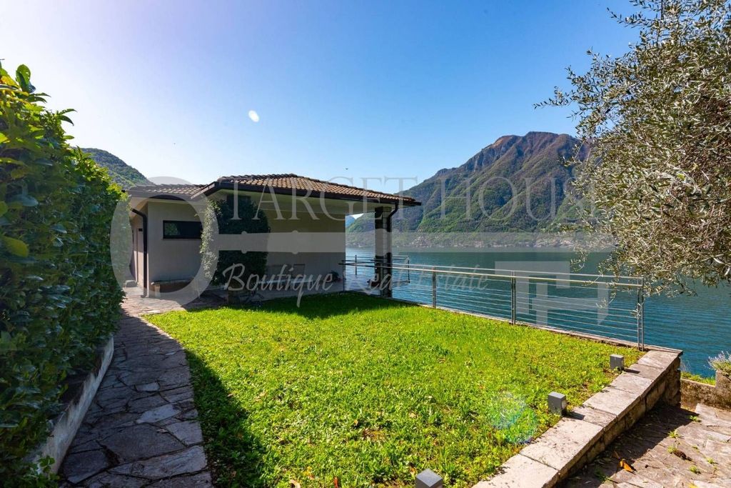 Luxury Villa for sale in Via Nuovo, Nesso, Provincia di Como, Lombardy 130126601