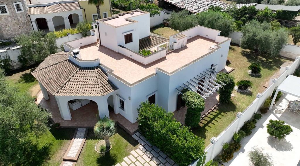Esclusiva villa in vendita CONTRADA CAPIRRO I, 20, Trani, Puglia