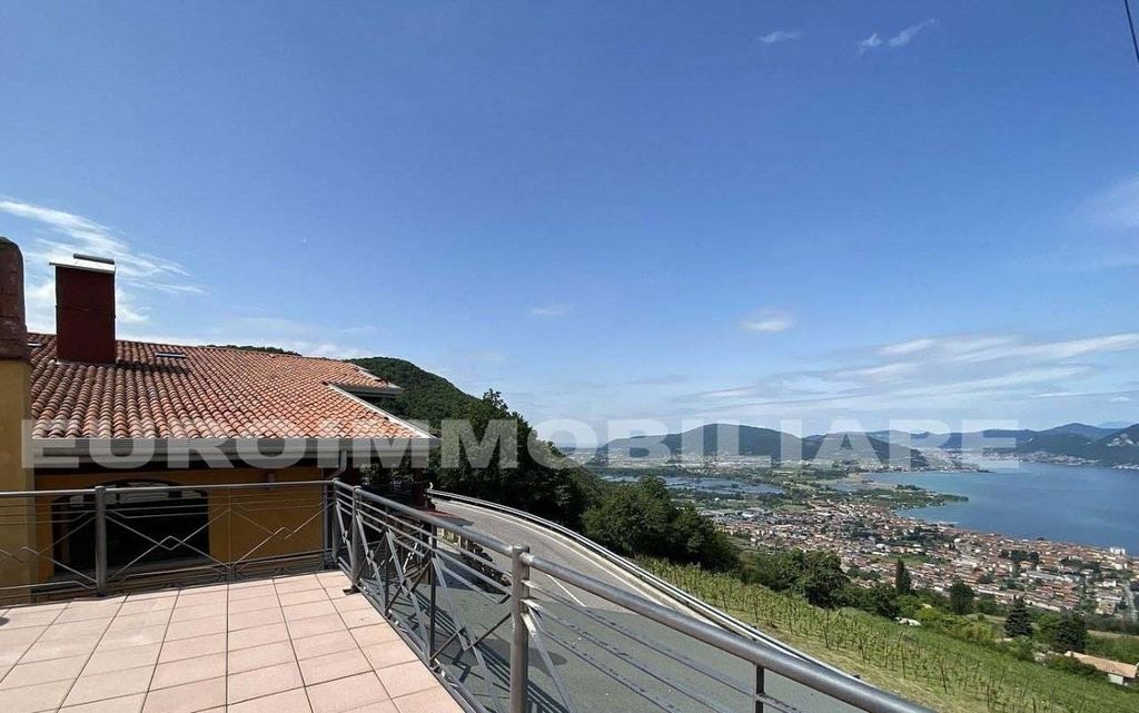 Luxury House For Sale In Via Silvio Bonomelli, 73, Iseo, Provincia Di ...