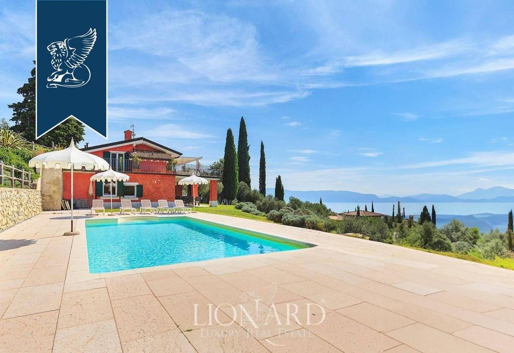 Prestigiosa villa di 805 mq in vendita Toscolano-Maderno, Italia