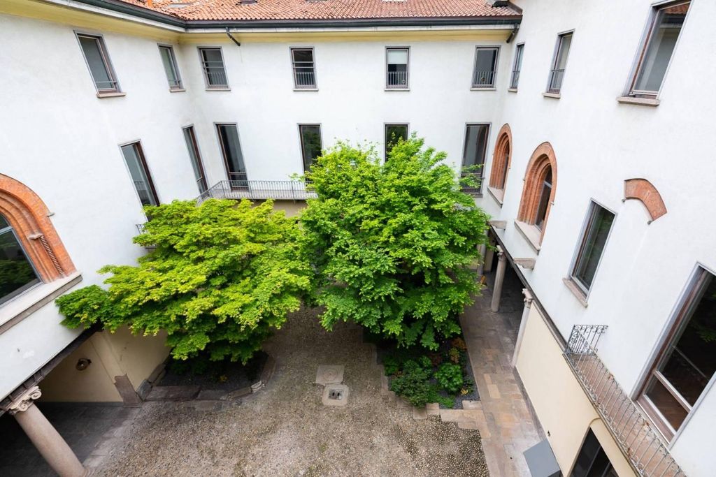 Appartamento di lusso di 257 m² in vendita Via Meravigli, 4, Milano, Lombardia