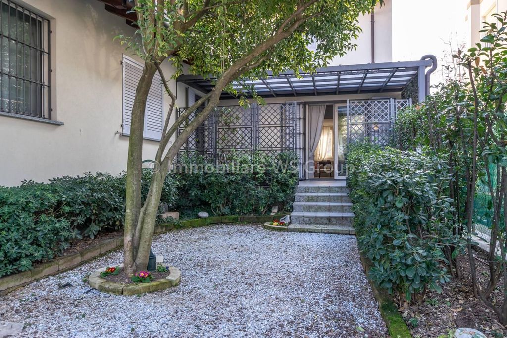 Esclusiva villa in vendita Via Niccolò Paganini, Monza, Monza e Brianza, Lombardia