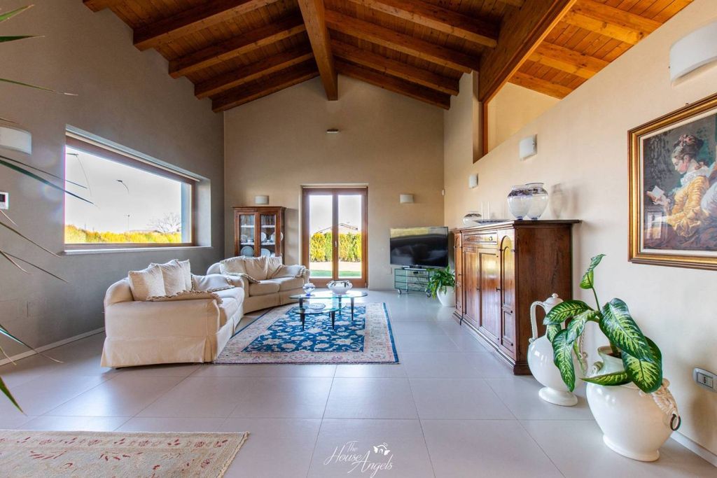 Villa di 453 mq in vendita Via Orti, 42, Vignolo, Piemonte
