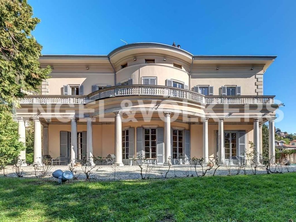 Prestigiosa villa di 1400 mq in vendita Como, Italia