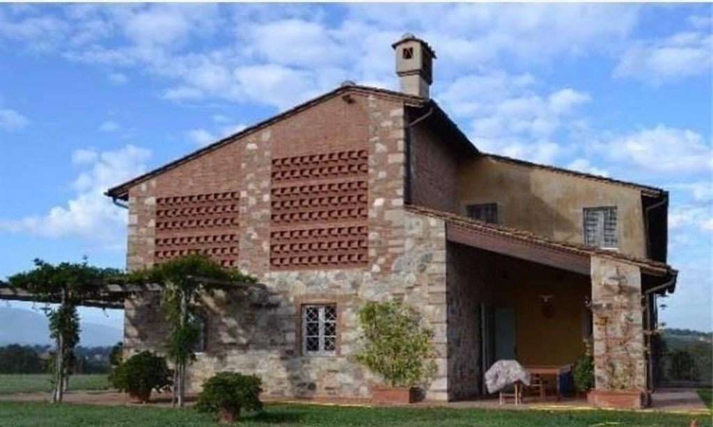 Prestigiosa villa di 1100 mq in vendita Capannori, Toscana