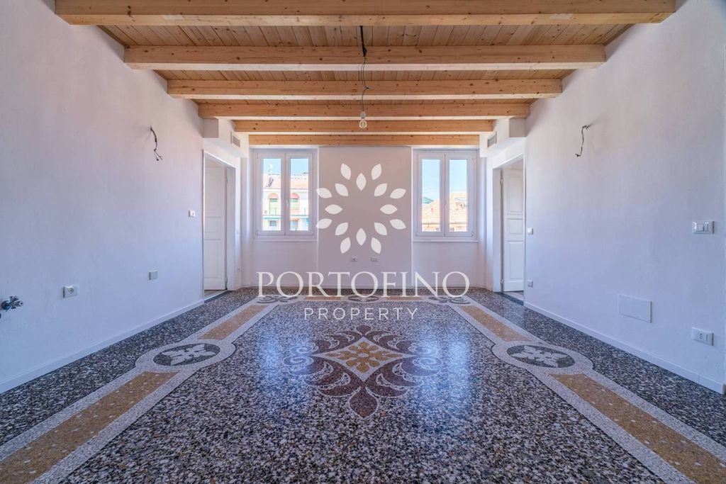 3-roms leilighet, 140 m²