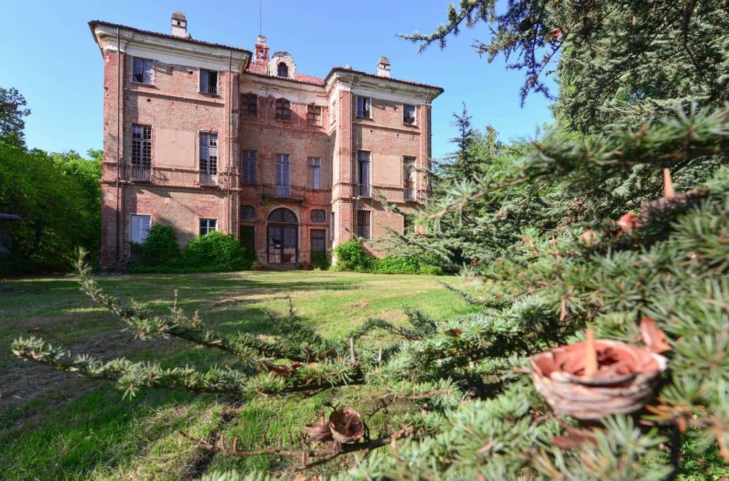 Casa di prestigio di 2600 mq in vendita Via San Giovanni Bosco, 12, Montalenghe, Piemonte