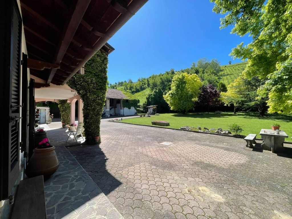 Prestigiosa villa in vendita Via Ca' del Piano, 40, Cigognola, Pavia, Lombardia
