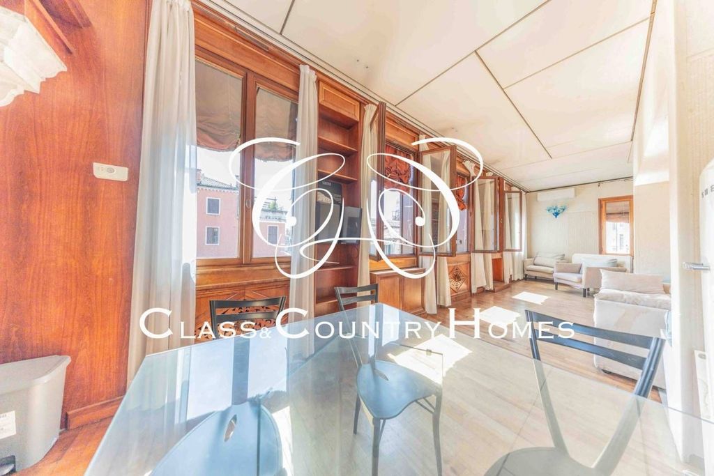 Элитный пентхаус 3 Комнаты, в продажа Calle al Ponte de la Guerra, Венеция, Provincia di Venezia, Veneto