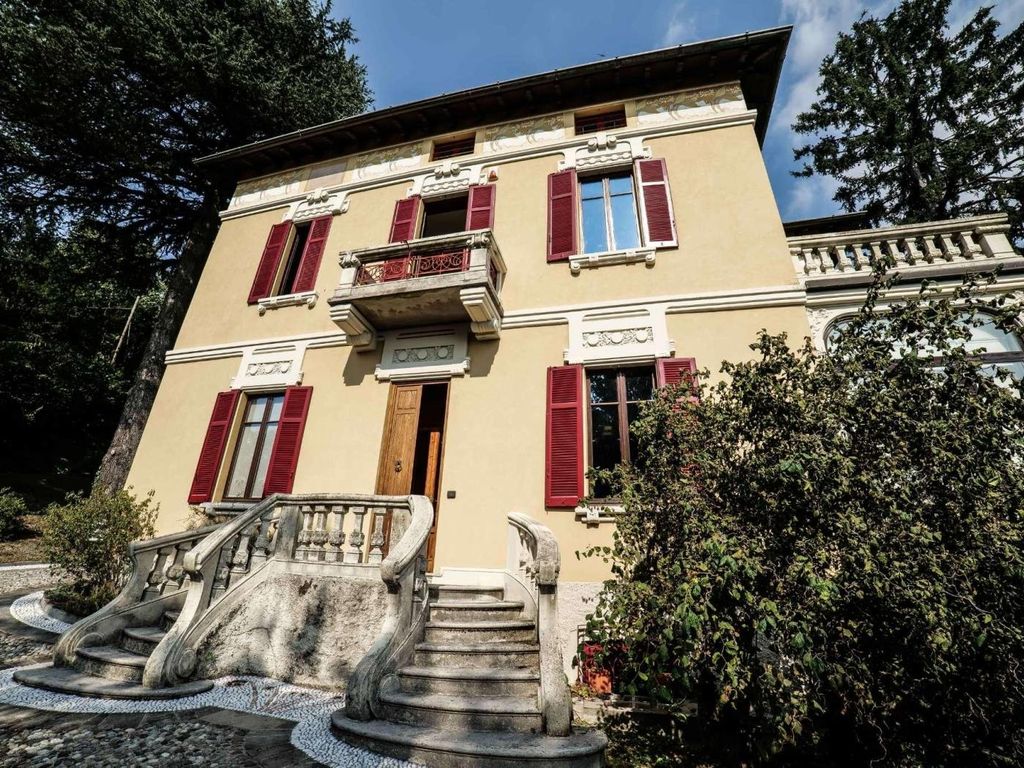 Villa di 750 mq in vendita via SCALINI 24, Brunate, Como, Lombardia