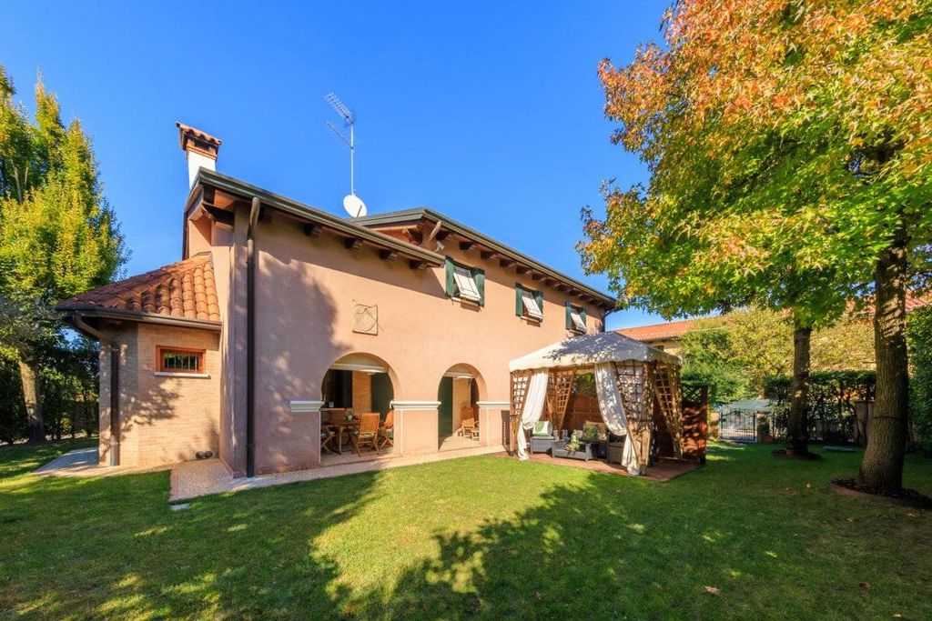 Prestigiosa villa in vendita Via Roma, Casier, Veneto
