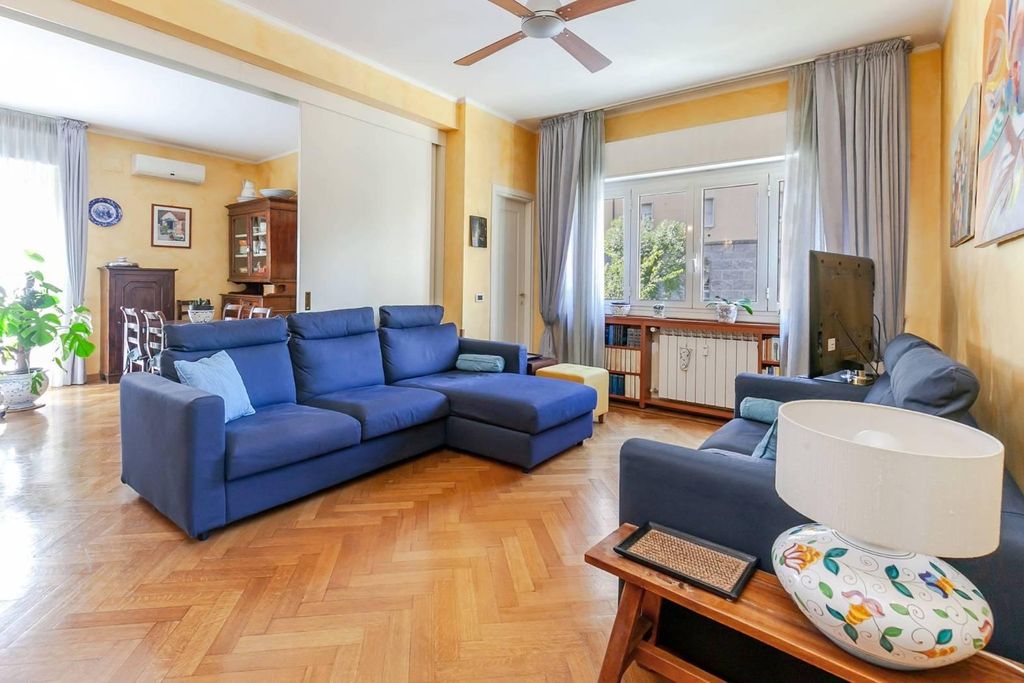 Appartamento di lusso in vendita Via Domodossola, 21, Milano, Lombardia