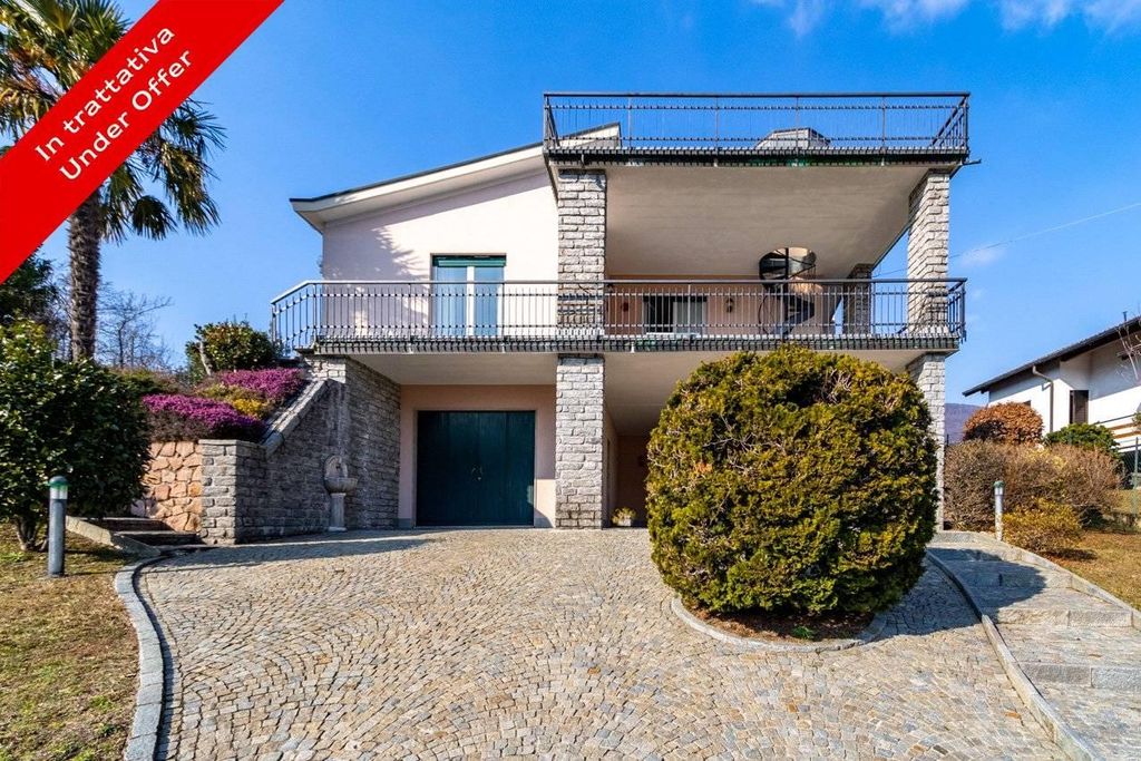 Prestigiosa villa di 251 mq in vendita, Via Zotte San Salvatore, Cuasso al Monte, Varese, Lombardia