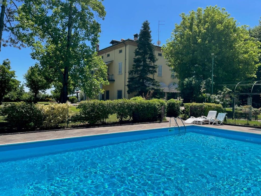 Esclusiva villa di 680 mq in vendita Strada della Mussina, Piacenza, Emilia-Romagna