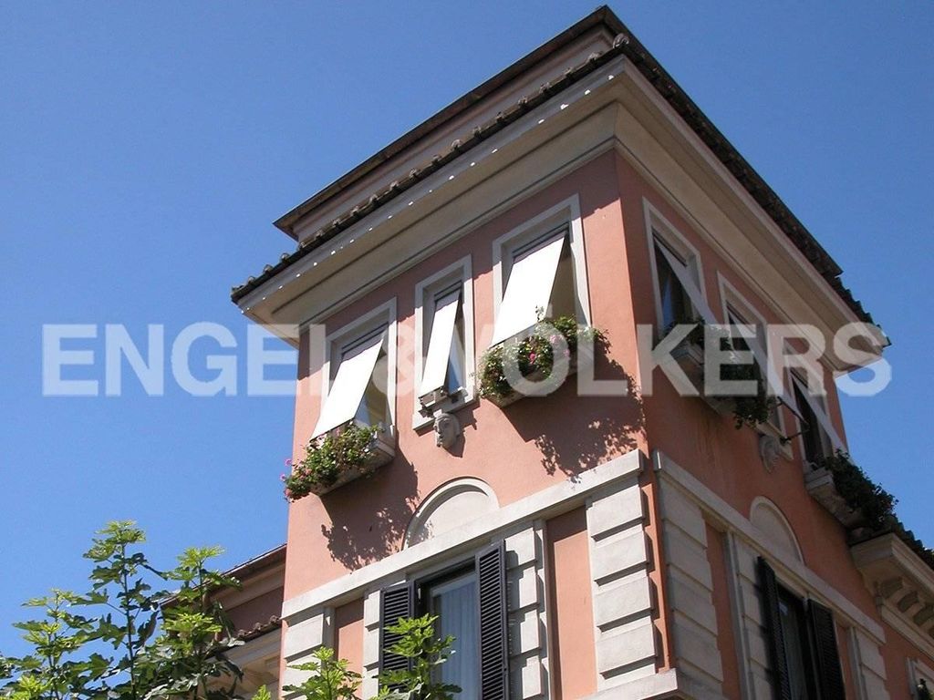 Prestigiosa villa di 504 mq in vendita Via Giacinto Carini, Roma, Lazio