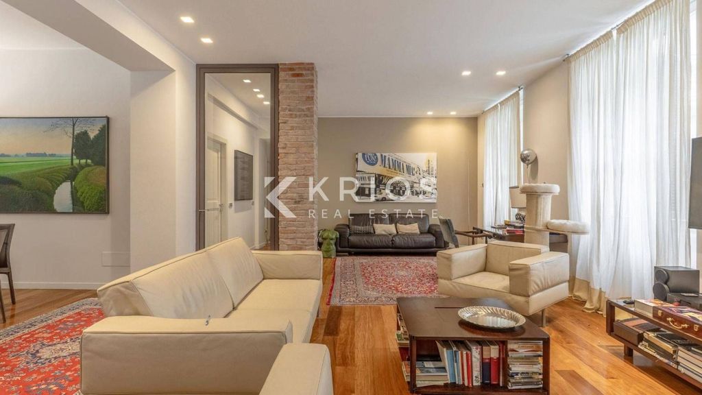 3-bed apartment, 230 m²