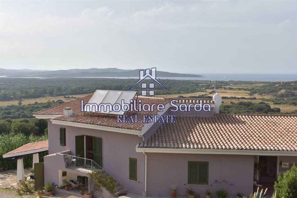Esclusiva villa di 360 mq in vendita via Giuseppe Todde , 18, Palau, Sassari, Sardegna