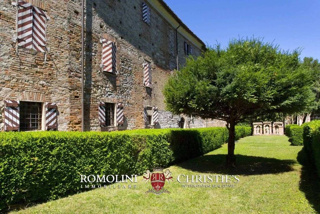Château · Castle in Asti