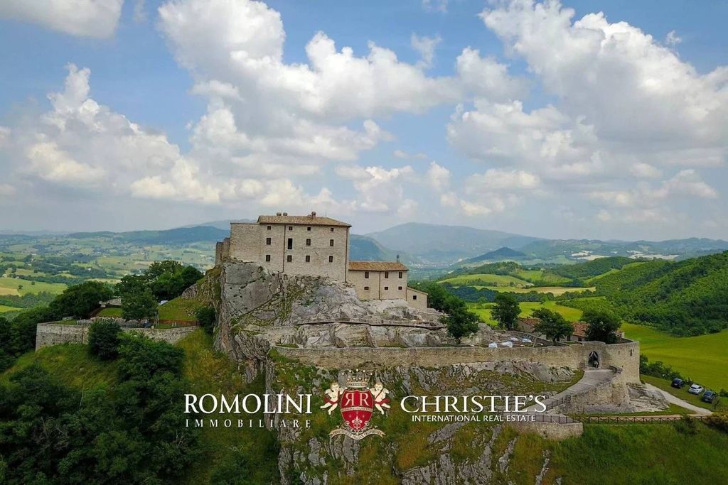 Château · Castle in Cagli