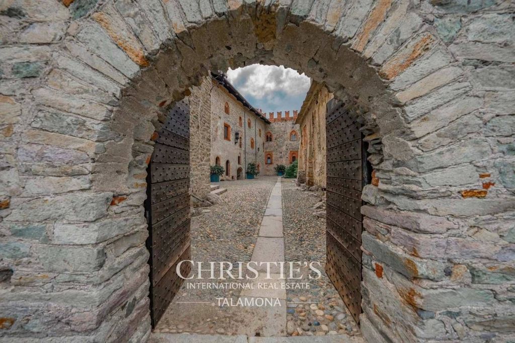 Château · Castle in Montalto Dora