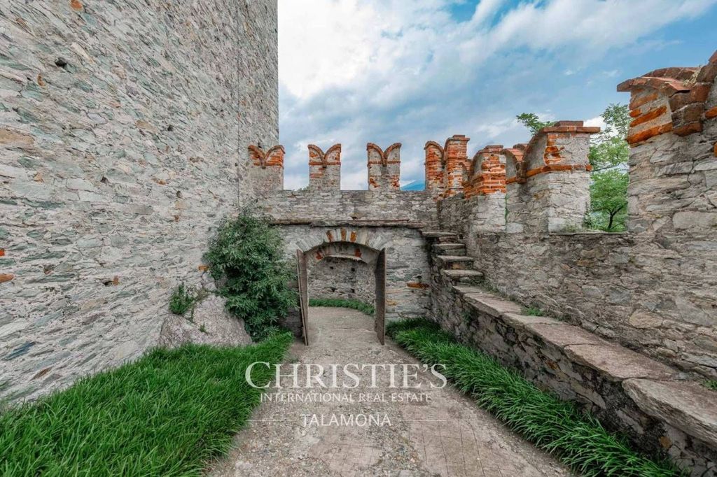 Château · Castle in Montalto Dora