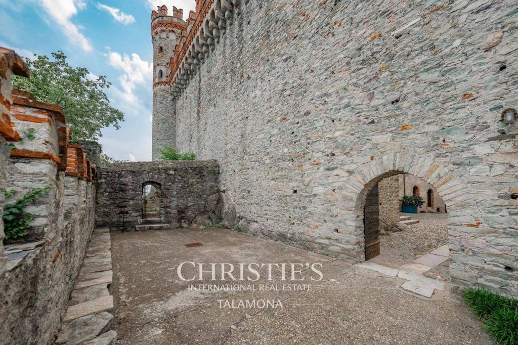 Château · Castle in Montalto Dora