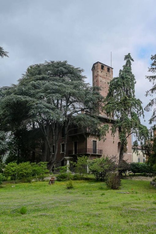 Château · Castle in Bistagno