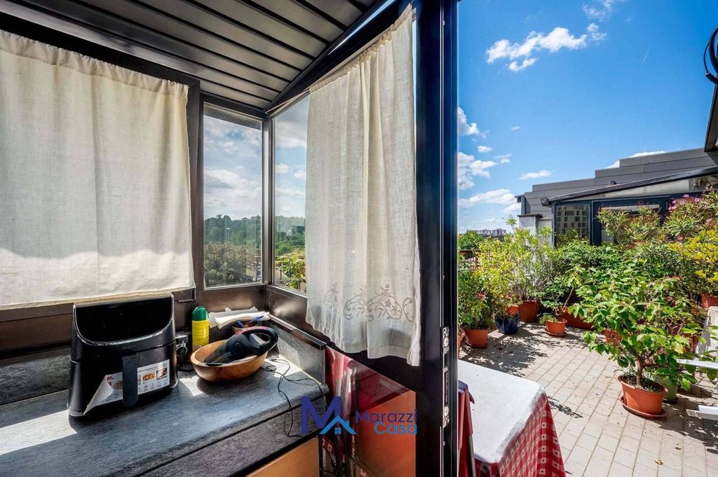 3 room luxury Flat for sale in Viale Certosa, 121, Milan, Lombardy - Vista 2