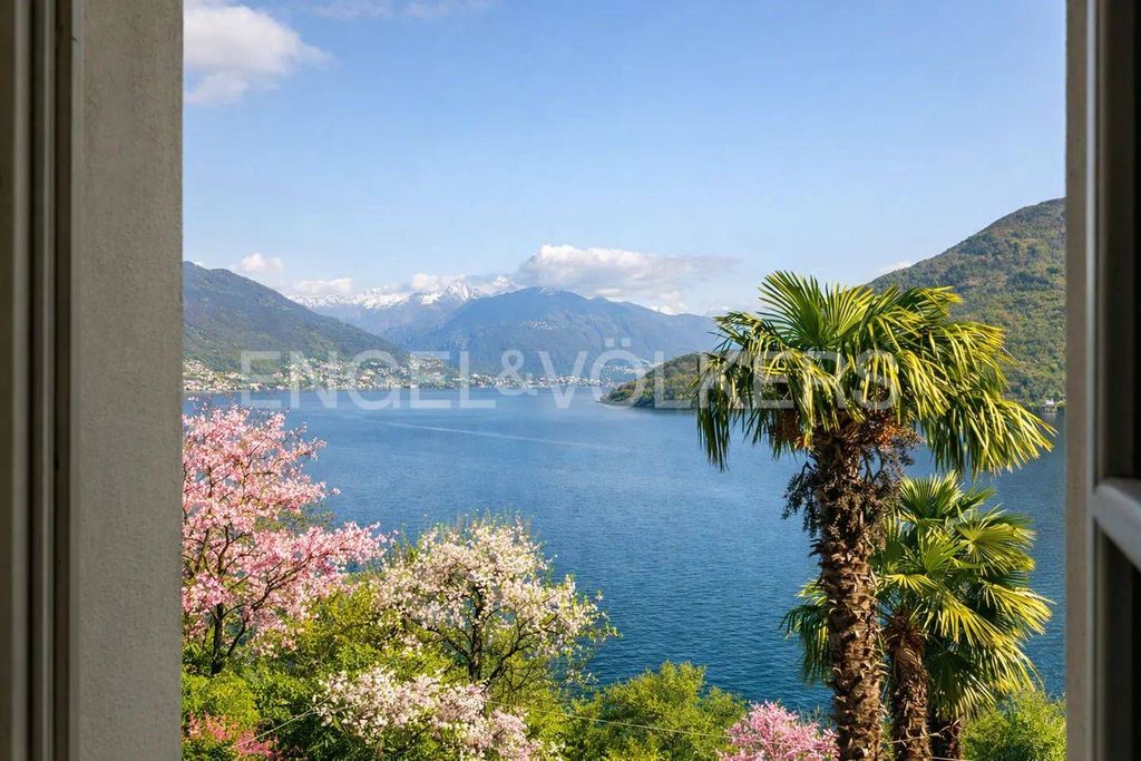 House in Cannobio - View 2