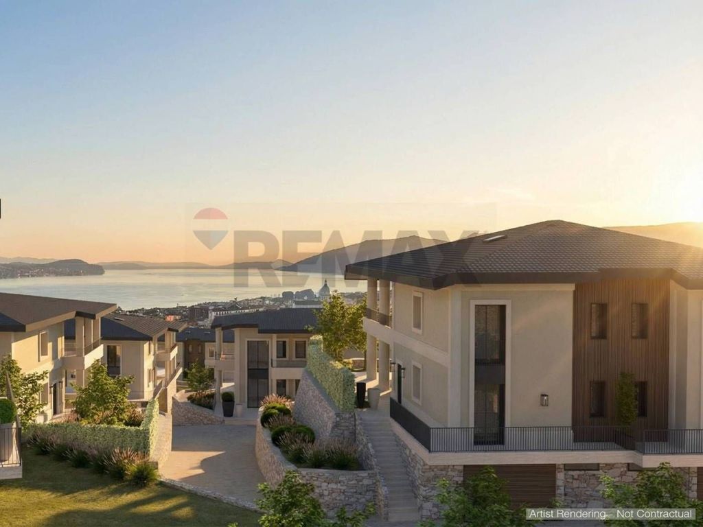 4 room luxury Apartment for sale in Corso Italia, Verbania, Piedmont - Vista 2