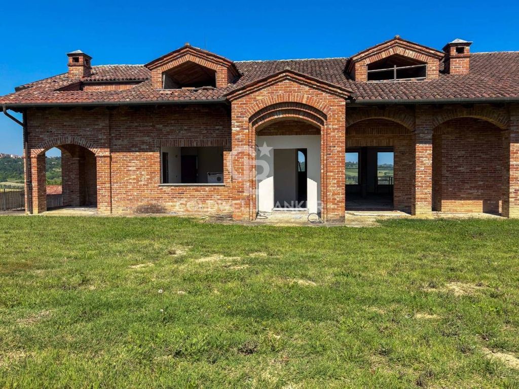 5 bedroom luxury Villa for sale in Altavilla Monferrato, Italy - View 2