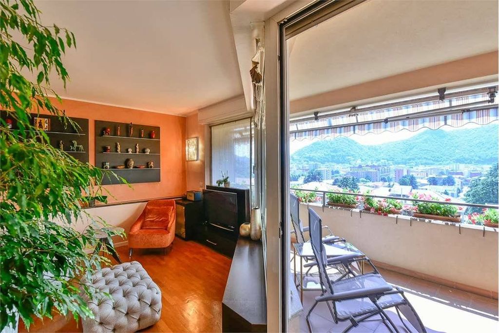 Apartment in Como - Vista 2