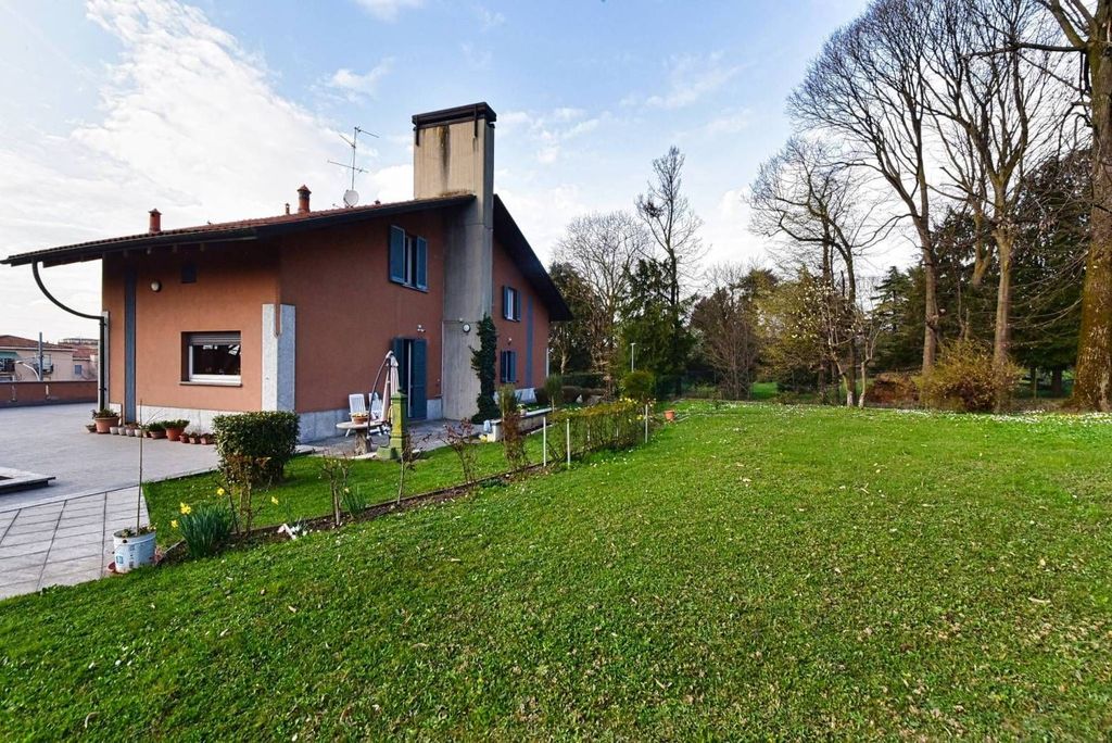 Casa – Carnate - Vista 2